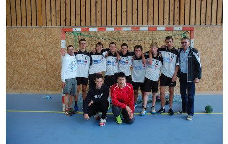 6 septembre 2015 Tournoi de l'huisserie l'équipe de - 18 gars